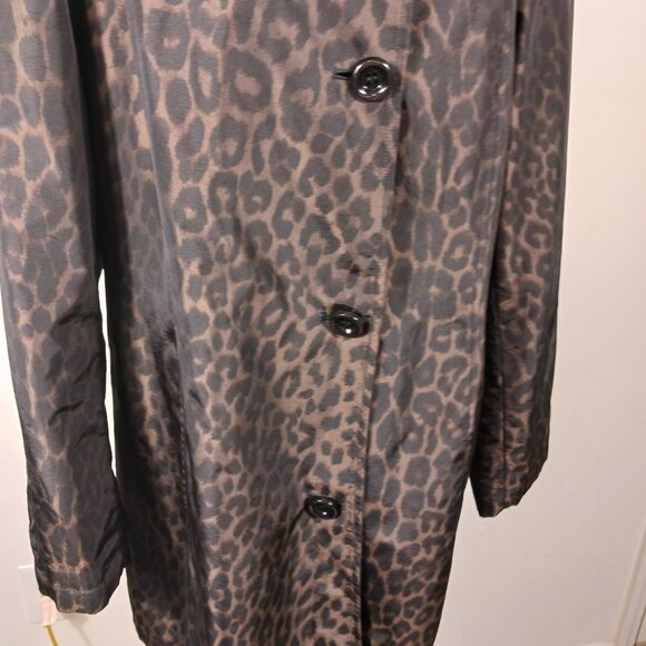 Gallery, Hooded Brown Animal Print Rain Coat Size Large, All Weather Coat/Jacket - Picture 6 of 16